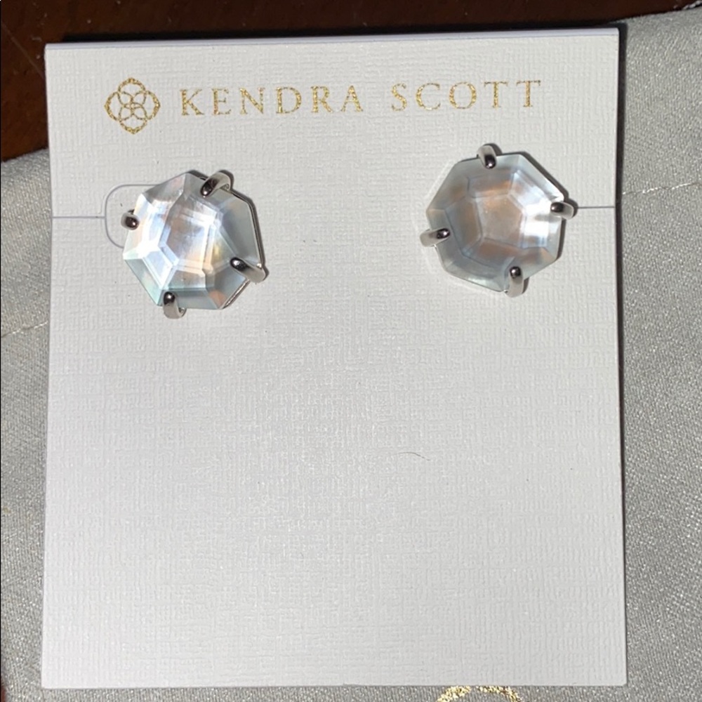 Kendra Scott Earnings